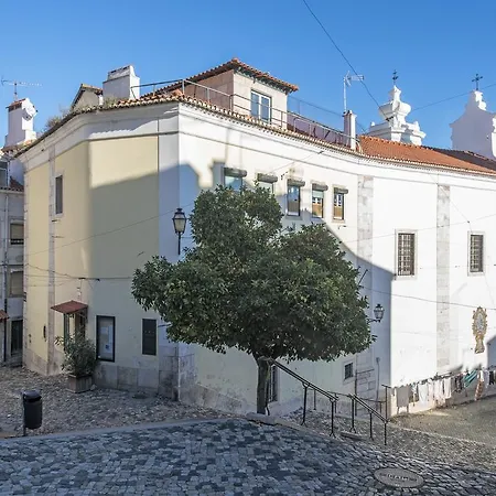 Alfama's Keys Apartment *